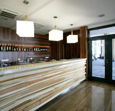 Hotel Ring 3*